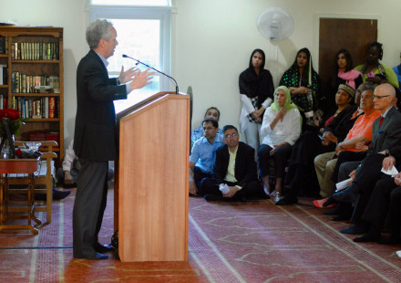 Mayor Fischer at Interfaith service for Muhammad Ali at Islamic Center of Louisville